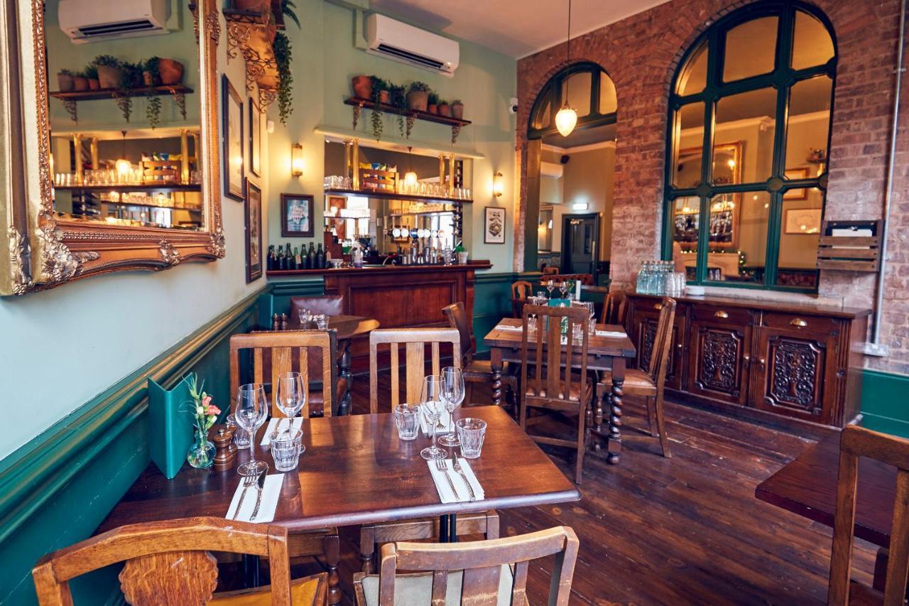 The Old Coffee Tavern Уоруик Стая снимка